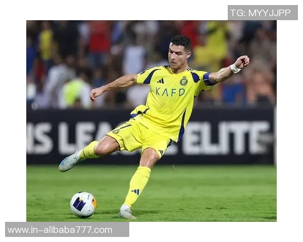 三球首节表现平平全场仅得20分个人秀难掩效率低下的尴尬 三球首节表现平平全场仅得20分个人秀难掩效率低下的尴尬